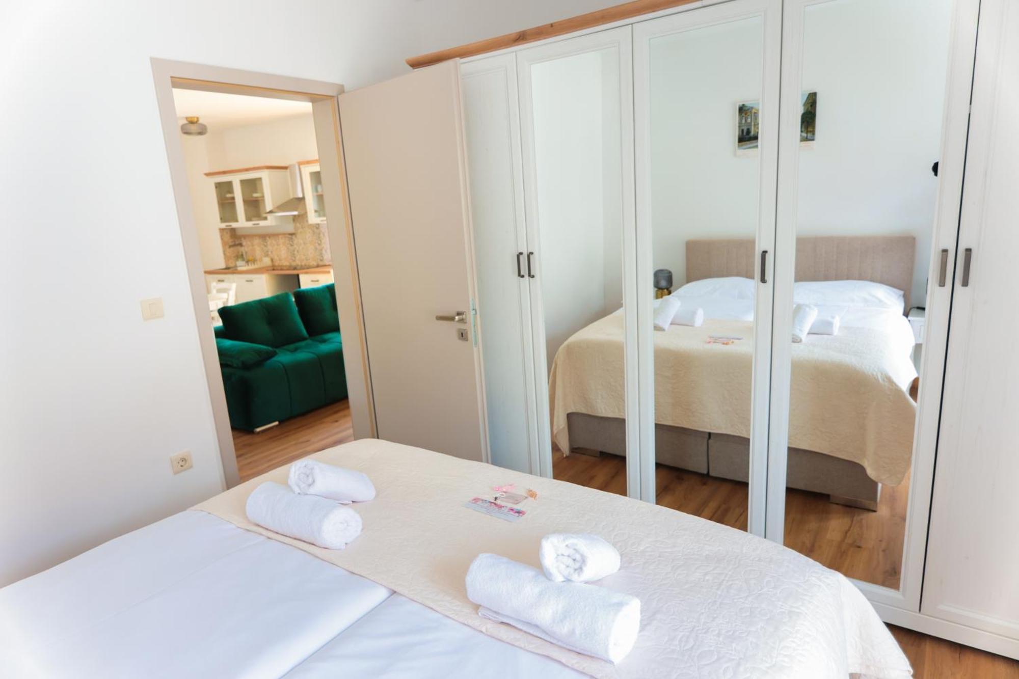 Apart Hotel Asteria Lubiana Esterno foto